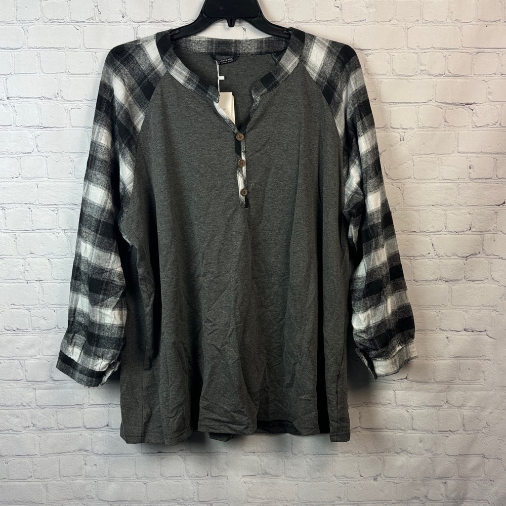 BloomChic Black and Gray Plaid Sleeve Henley Top Plus Size 2X - Picture 2 of 7